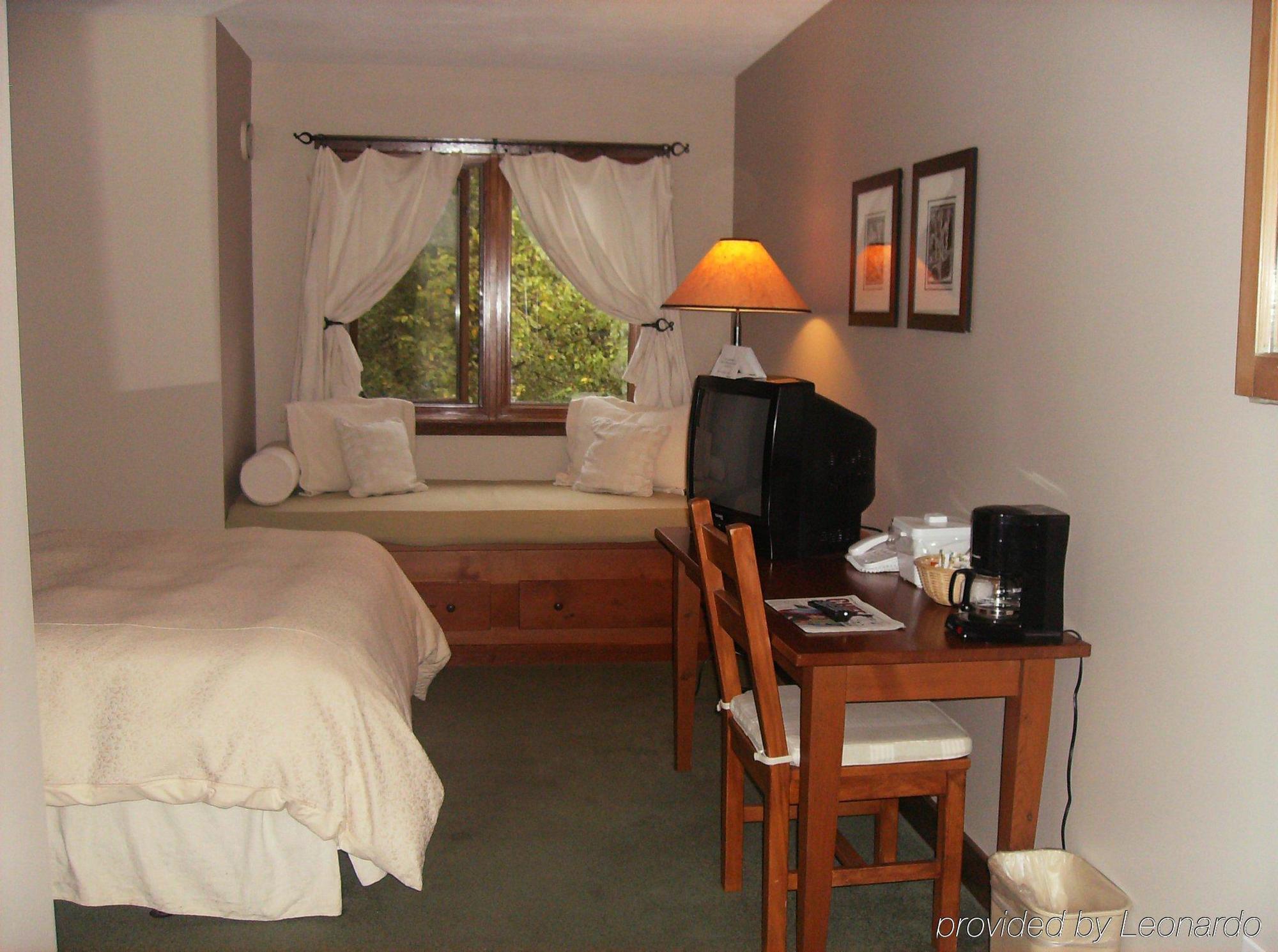 Howe Sound Inn & Brewing Company Squamish Room photo