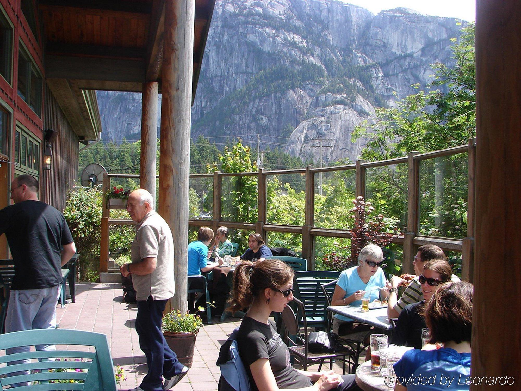 Howe Sound Inn & Brewing Company Squamish Restaurant photo